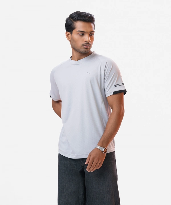 Gray Stretchable Knit T-shirt